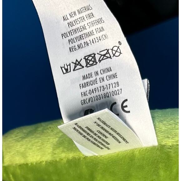 Disney Store Pete's Dragon Elliot 14-Inch Medium Classic 1977 Plush Stuffed Anim - Picture 9 of 10